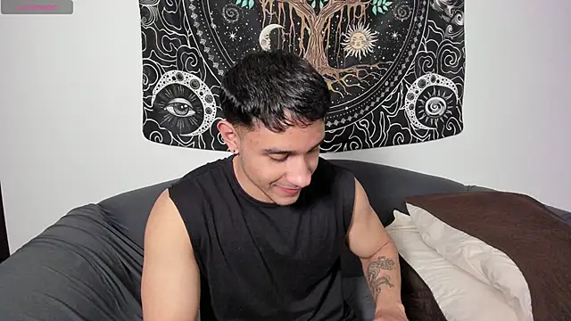 Snapshot of JayMarcos_ chatting on March 6, 2025, 4:19 am JayMarcos  online show from March 6, 2025, 4:19 am