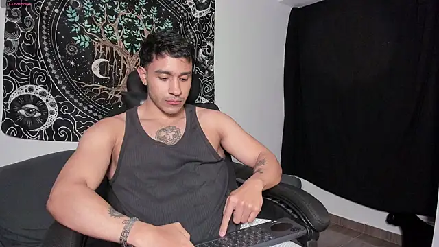 Snapshot of JayMarcos_ chatting on March 10, 2025, 5:33 am JayMarcos  online show from March 10, 2025, 5:33 am