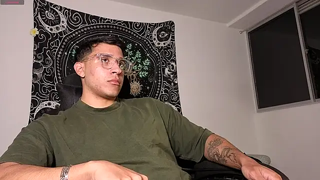 Snapshot of JayMarcos_ chatting on October 6, 2025, 2:20 am JayMarcos  online show from October 6, 2025, 2:20 am