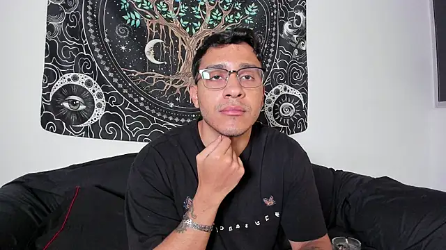 Snapshot of JayMarcos_ chatting on October 12, 2025, 1:37 am JayMarcos  online show from October 12, 2025, 1:37 am