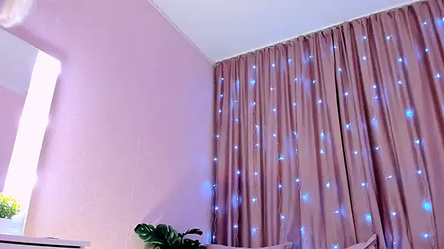 Snapshot of Elis_miracle chatting on December 26, 2024, 11:10 am Elis miracle online show from December 26, 2024, 11:10 am