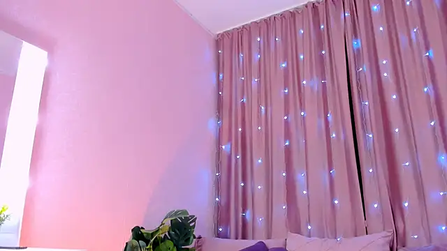 Snapshot of Elis_miracle chatting on January 14, 2025, 2:32 pm Elis miracle online show from January 14, 2025, 2:32 pm