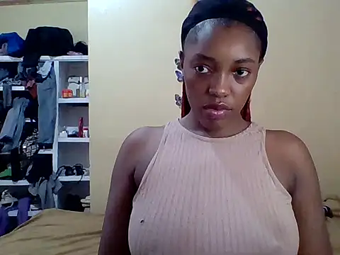 Snapshot of Zara_Twilight chatting on December 18, 2025, 11:16 am Zara Twilight online show from December 18, 2025, 11:16 am