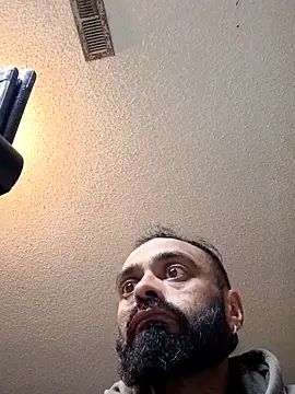 C8L3U online show from March 1, 2026, 11:18 pm