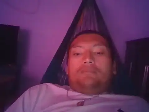 Snapshot of daniel4444Cu chatting on May 21, 2026, 7:43 pm daniel4444Cu online show from May 21, 2026, 7:43 pm