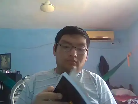 Snapshot of daniel4444Cu chatting on June 3, 2026, 5:40 pm daniel4444Cu online show from June 3, 2026, 5:40 pm