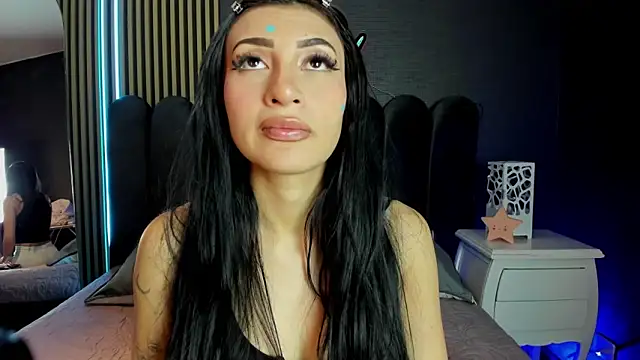 Snapshot of Nicolette_ks_ chatting on May 20, 2026, 4:29 am Nicolette ks online show from May 20, 2026, 4:29 am