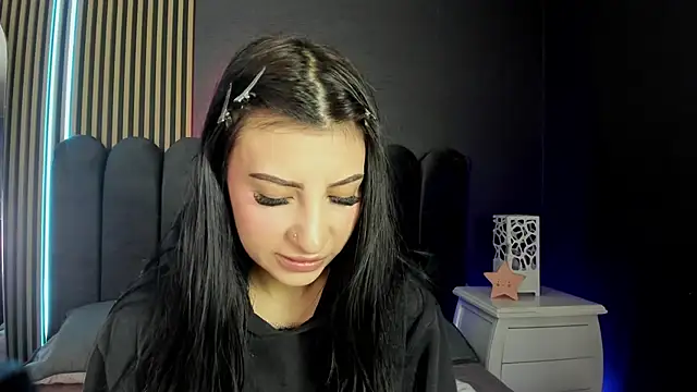 Snapshot of Nicolette_ks_ chatting on May 30, 2026, 4:53 am Nicolette ks online show from May 30, 2026, 4:53 am