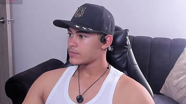 Snapshot of Iamdylan777 chatting on March 22, 2026, 2:31 pm Iamdylan777 online show from March 22, 2026, 2:31 pm