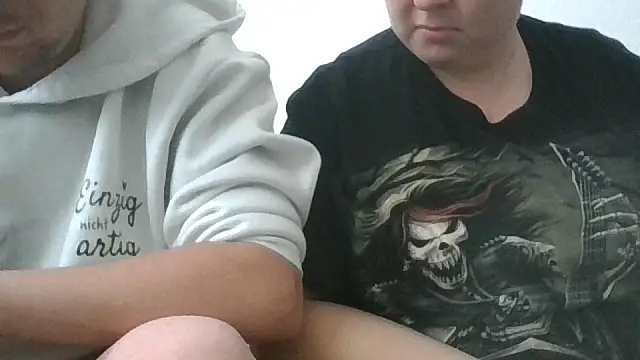 Geile versaute drecksau online show from April 15, 2026, 3:41 pm