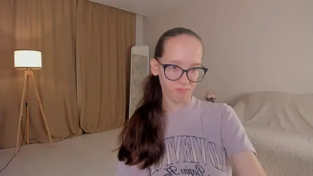 Snapshot of BettyBrowni chatting on October 24, 2025, 4:25 pm BettyBrowni online show from October 24, 2025, 4:25 pm