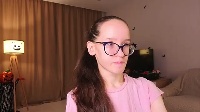 Snapshot of BettyBrowni chatting on November 9, 2025, 4:05 pm BettyBrowni online show from November 9, 2025, 4:05 pm