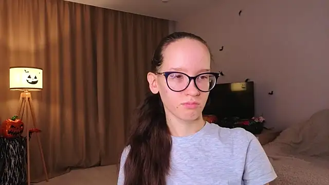 Snapshot of BettyBrowni chatting on November 16, 2025, 4:12 pm BettyBrowni online show from November 16, 2025, 4:12 pm