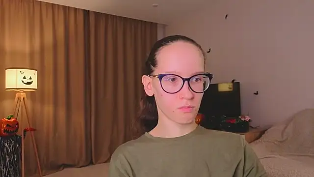 Snapshot of BettyBrowni chatting on November 18, 2025, 4:22 pm BettyBrowni online show from November 18, 2025, 4:22 pm