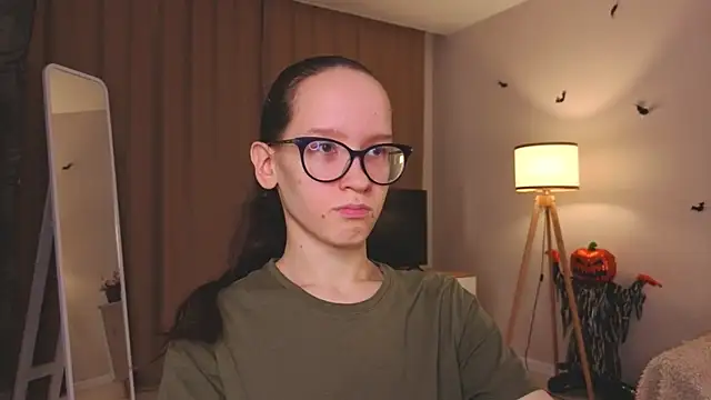 Snapshot of BettyBrowni chatting on December 5, 2025, 4:03 pm BettyBrowni online show from December 5, 2025, 4:03 pm