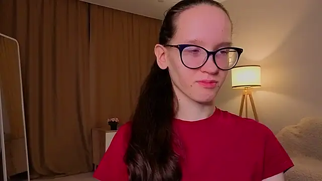 Snapshot of BettyBrowni chatting on December 16, 2025, 4:12 pm BettyBrowni online show from December 16, 2025, 4:12 pm