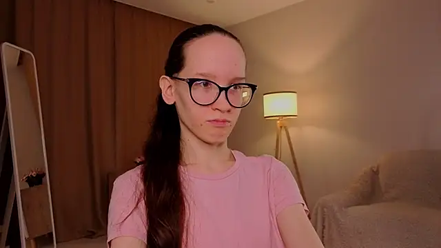 BettyBrowni online show from March 29, 2026, 4:07 pm