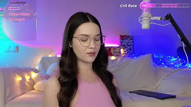 Snapshot of AokiAnna chatting on December 16, 2025, 7:02 am AokiAnna online show from December 16, 2025, 7:02 am