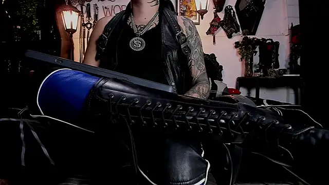 allanhurtss online show from April 24, 2026, 5:26 pm