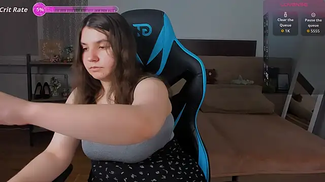 Viola  Shy online show from November 19, 2025, 9:04 pm