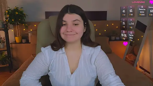 Viola  Shy online show from March 24, 2026, 9:20 pm