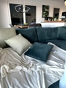 Wildberry  online show from January 18, 2026, 8:18 am