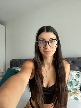 Snapshot of Wildberry_ chatting on July 1, 2026, 8:05 am Wildberry online show from July 1, 2026, 8:05 am
