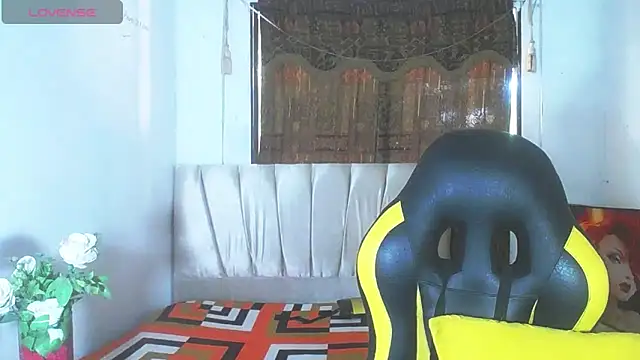 Snapshot of Charlotte_mh chatting on March 15, 2025, 4:32 pm Charlotte mh online show from March 15, 2025, 4:32 pm