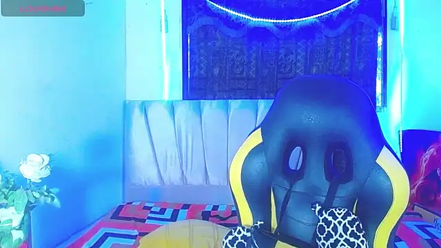 Snapshot of Charlotte_mh chatting on March 15, 2025, 10:33 pm Charlotte mh online show from March 15, 2025, 10:33 pm