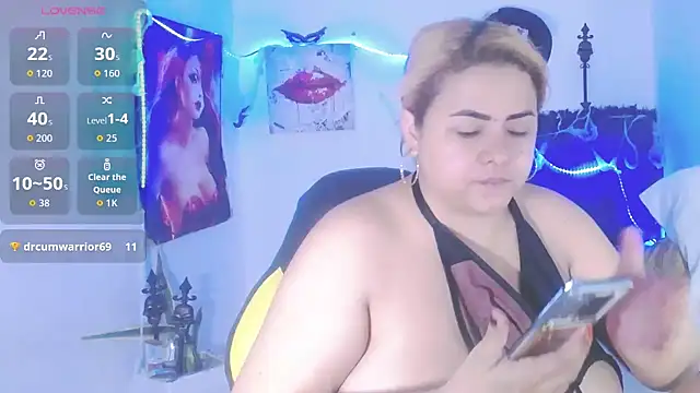 Snapshot of Charlotte_mh chatting on October 19, 2025, 12:17 pm Charlotte mh online show from October 19, 2025, 12:17 pm