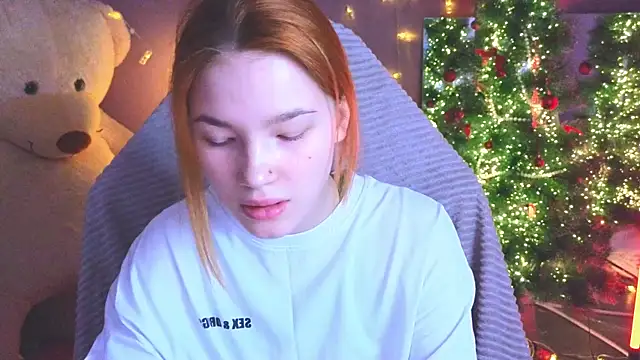 Snapshot of erikabrian chatting on December 18, 2025, 9:48 am erikabrian online show from December 18, 2025, 9:48 am