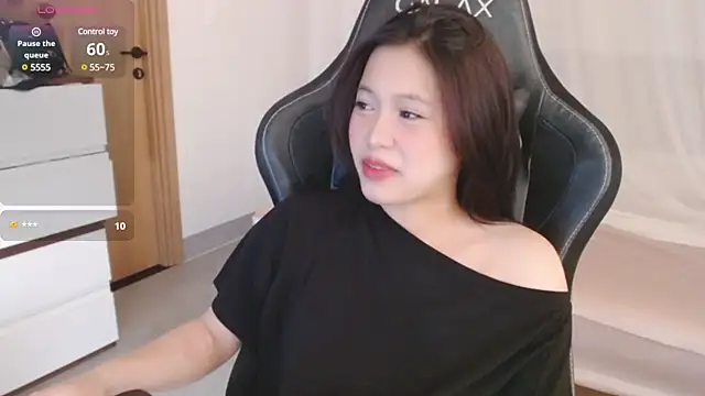 Lin SiYee online show from March 2, 2025, 6:37 am