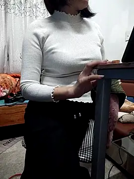 Haralushiaaa online show from November 23, 2025, 3:23 pm