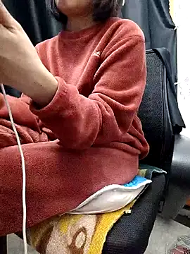 Haralushiaaa online show from December 19, 2025, 4:03 pm