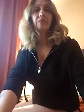 JasmineNoir2 online show from February 6, 2026, 6:11 pm