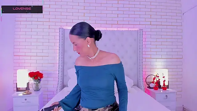 Snapshot of Coco_Balenciaga_ chatting on May 23, 2026, 11:36 am Coco Balenciaga online show from May 23, 2026, 11:36 am