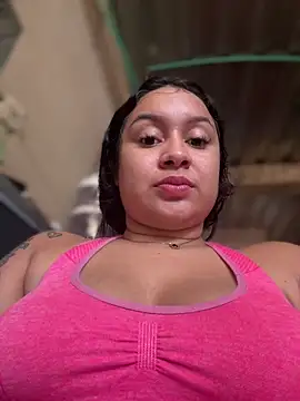 Pretty Isadora online show from April 11, 2026, 8:02 pm