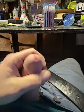 joeycbigcock online show from February 1, 2026, 8:29 pm