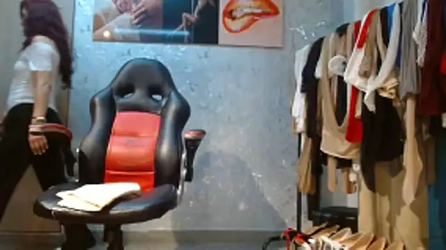 Samantabrown  online show from March 13, 2026, 11:17 am