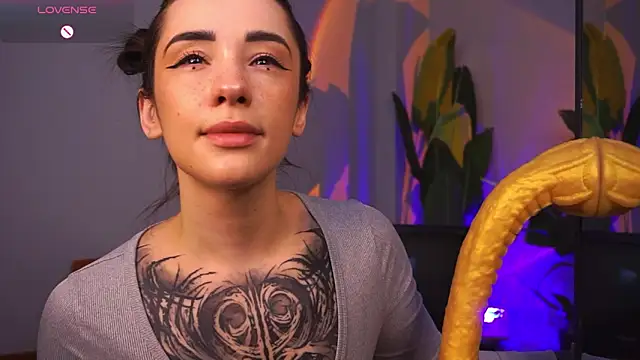 Snapshot of EvaCanton chatting on March 16, 2026, 2:06 am EvaCanton online show from March 16, 2026, 2:06 am