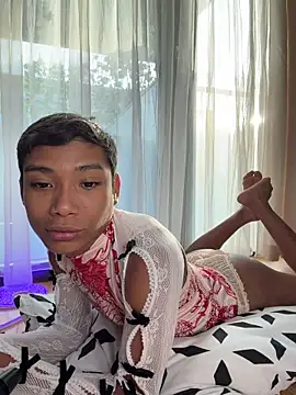 alejo cute online show from April 18, 2026, 4:33 pm