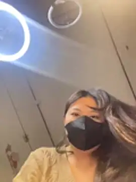 Snapshot of --Lyly-- chatting on January 18, 2026, 4:16 am --Lyly-- online show from January 18, 2026, 4:16 am