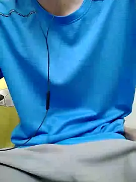 Snapshot of YAY-1 chatting on December 8, 2024, 11:46 am YAY-1 online show from December 8, 2024, 11:46 am