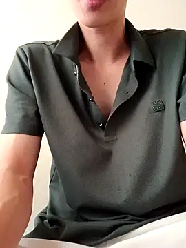 Snapshot of YAY-1 chatting on December 11, 2024, 2:09 am YAY-1 online show from December 11, 2024, 2:09 am