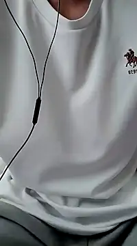 Snapshot of YAY-1 chatting on December 12, 2024, 2:15 am YAY-1 online show from December 12, 2024, 2:15 am