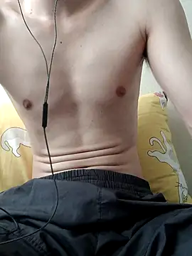 Snapshot of YAY-1 chatting on December 16, 2024, 6:10 am YAY-1 online show from December 16, 2024, 6:10 am