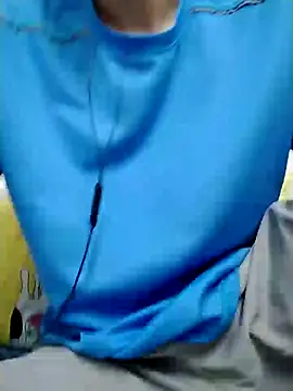 Snapshot of YAY-1 chatting on December 22, 2024, 12:27 pm YAY-1 online show from December 22, 2024, 12:27 pm