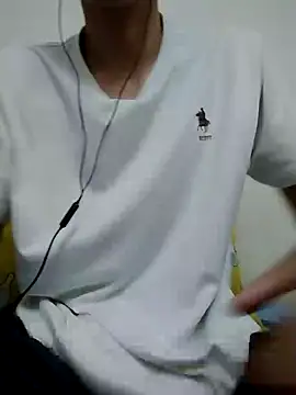 Snapshot of YAY-1 chatting on January 11, 2025, 12:18 pm YAY-1 online show from January 11, 2025, 12:18 pm