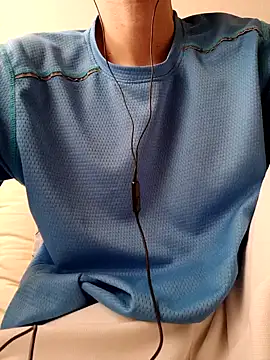 Snapshot of YAY-1 chatting on January 19, 2025, 6:31 am YAY-1 online show from January 19, 2025, 6:31 am