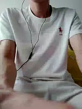 Snapshot of YAY-1 chatting on February 1, 2025, 3:19 am YAY-1 online show from February 1, 2025, 3:19 am